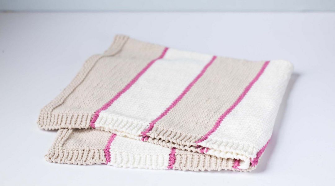 Beginner Knits: How to Knit a Baby Blanket