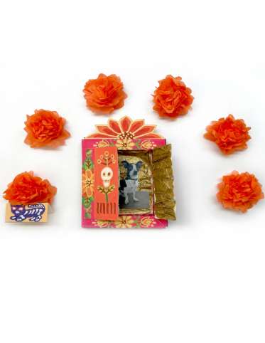 Make a Paper Altar for Dia De Los Muertos