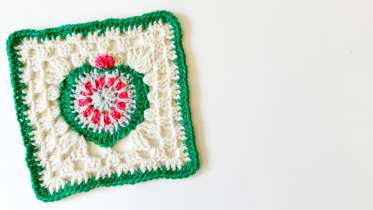 Old-Timey Ornament Granny Square Pattern