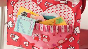 Sewn Valentine's Day Card Holder