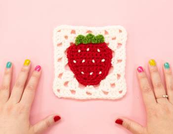 Crochet a Strawberry Granny Square